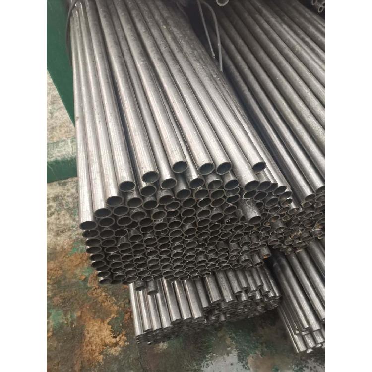 304不锈钢管价格表(304不锈钢管价格表详解：如何选择最优质的产品)